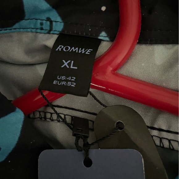 ROMWE Alien Spaceship Cartoon Graphic Button Down Shirt - Picture 3 of 7